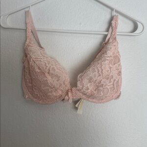 Victoria's Secret Lace Bra in Blush Pink